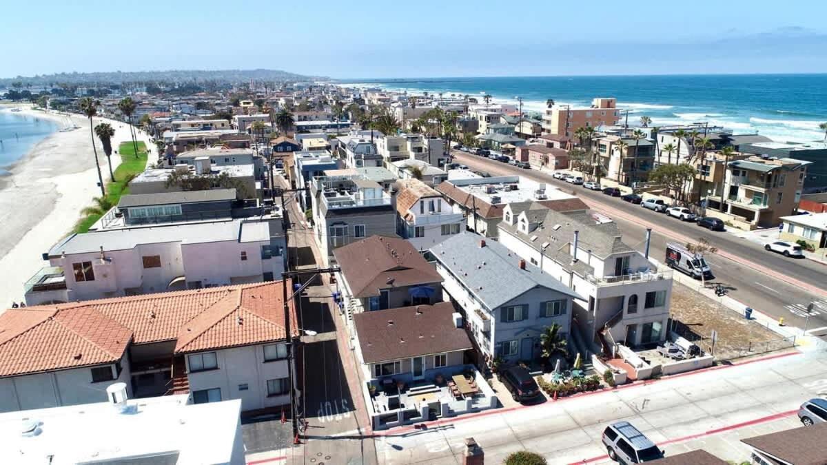 2bed 2bath Steps To The In Mission And Bay San Diego