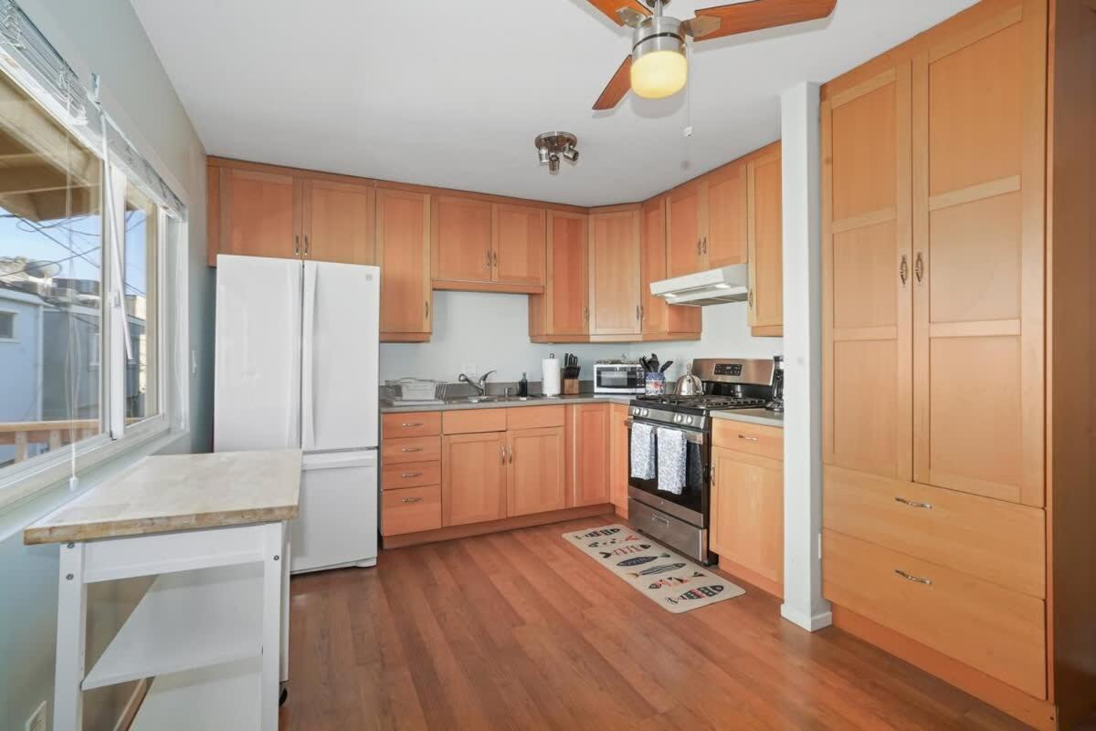 2bed 2bath Steps To The In Mission And Bay Apartment *